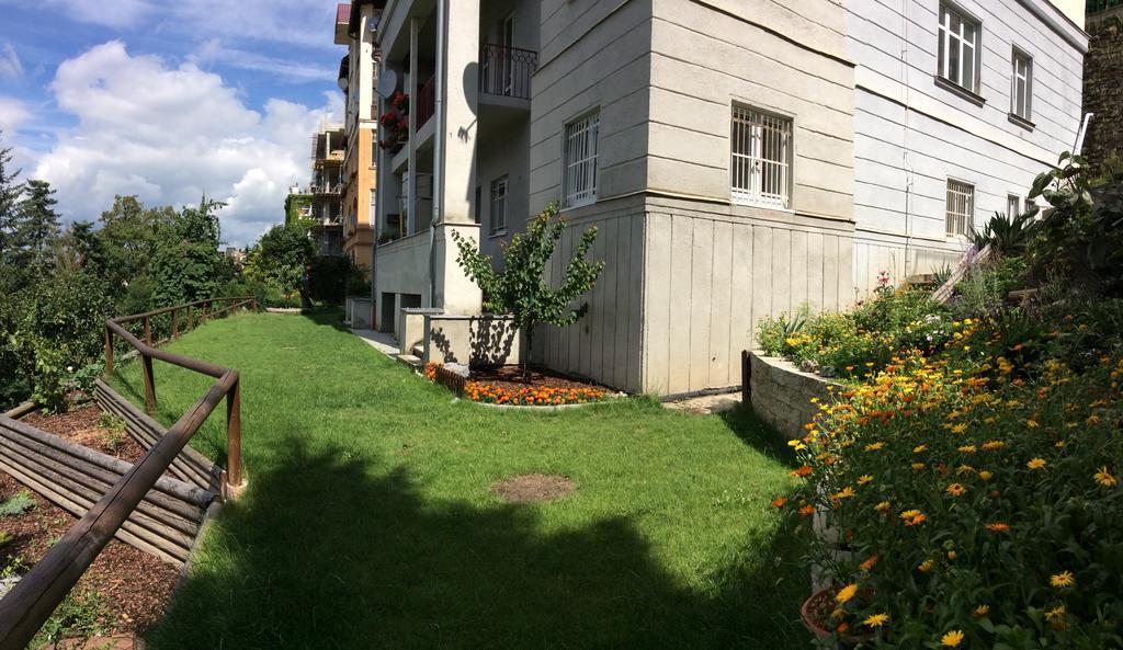 Apartments Vera Karlovy Vary Bagian luar foto